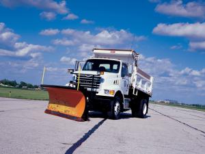 Sterling L-Line Set Forward Road Service 2005 года